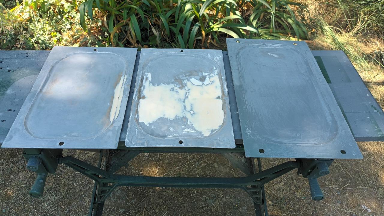 Plaque AUSTIN Mini Moke moke anglaise LesAnciennes.com