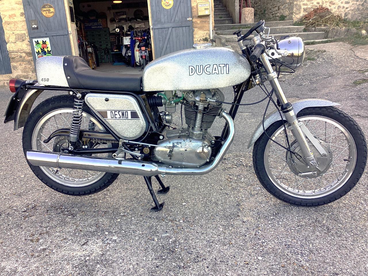 DUCATI 450 Desmo - 1972 LesAnciennes.com