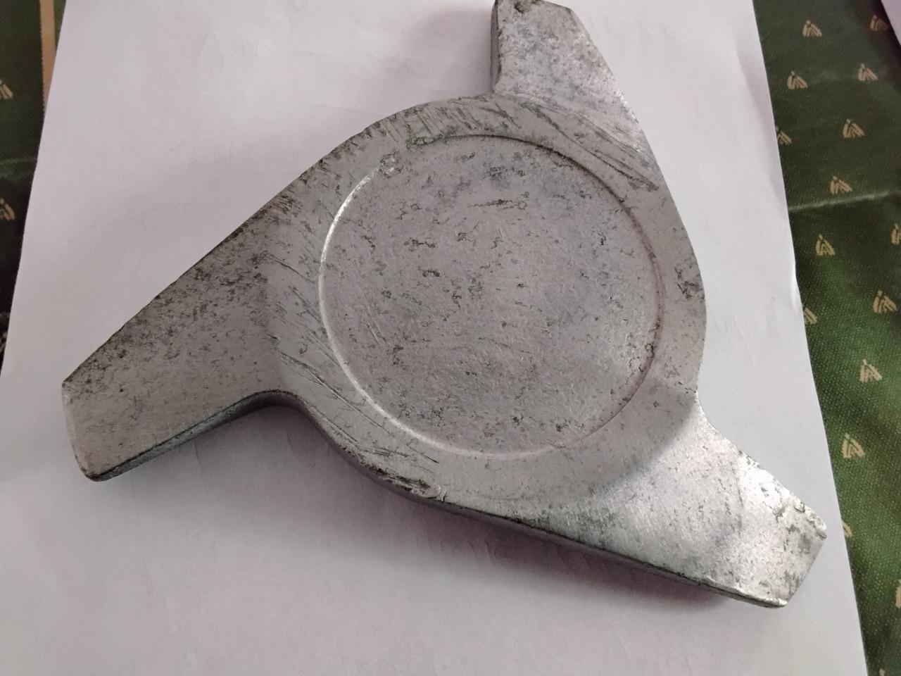 Papillon de roue pour Car ou camion LesAnciennes.com