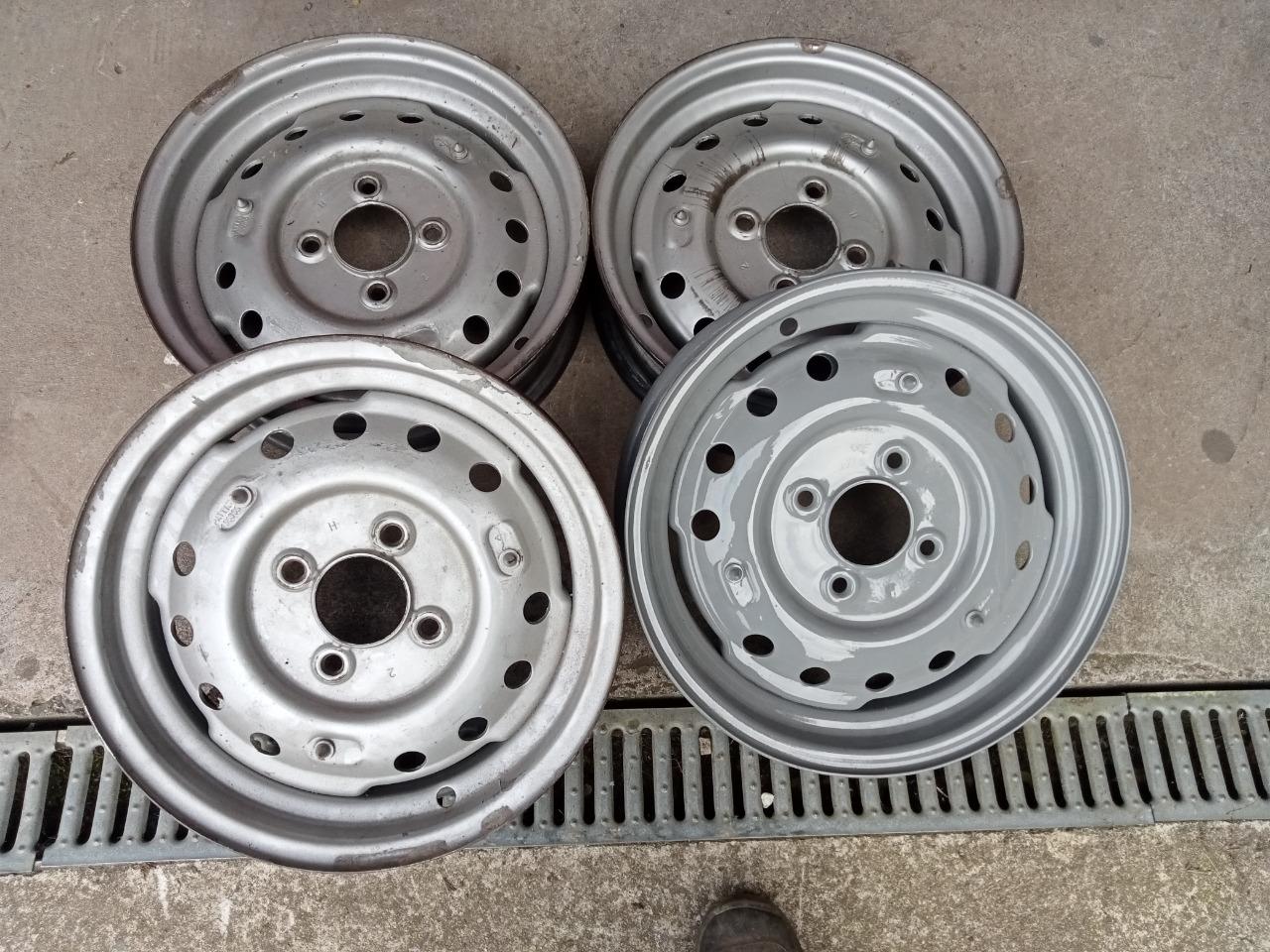 Jantes TRIUMPH TR3 LesAnciennes.com