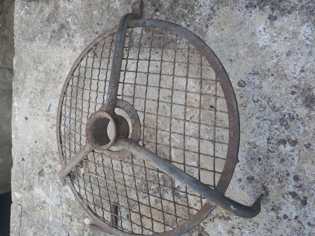 Grille CITROEN 2CV AZ LesAnciennes.com