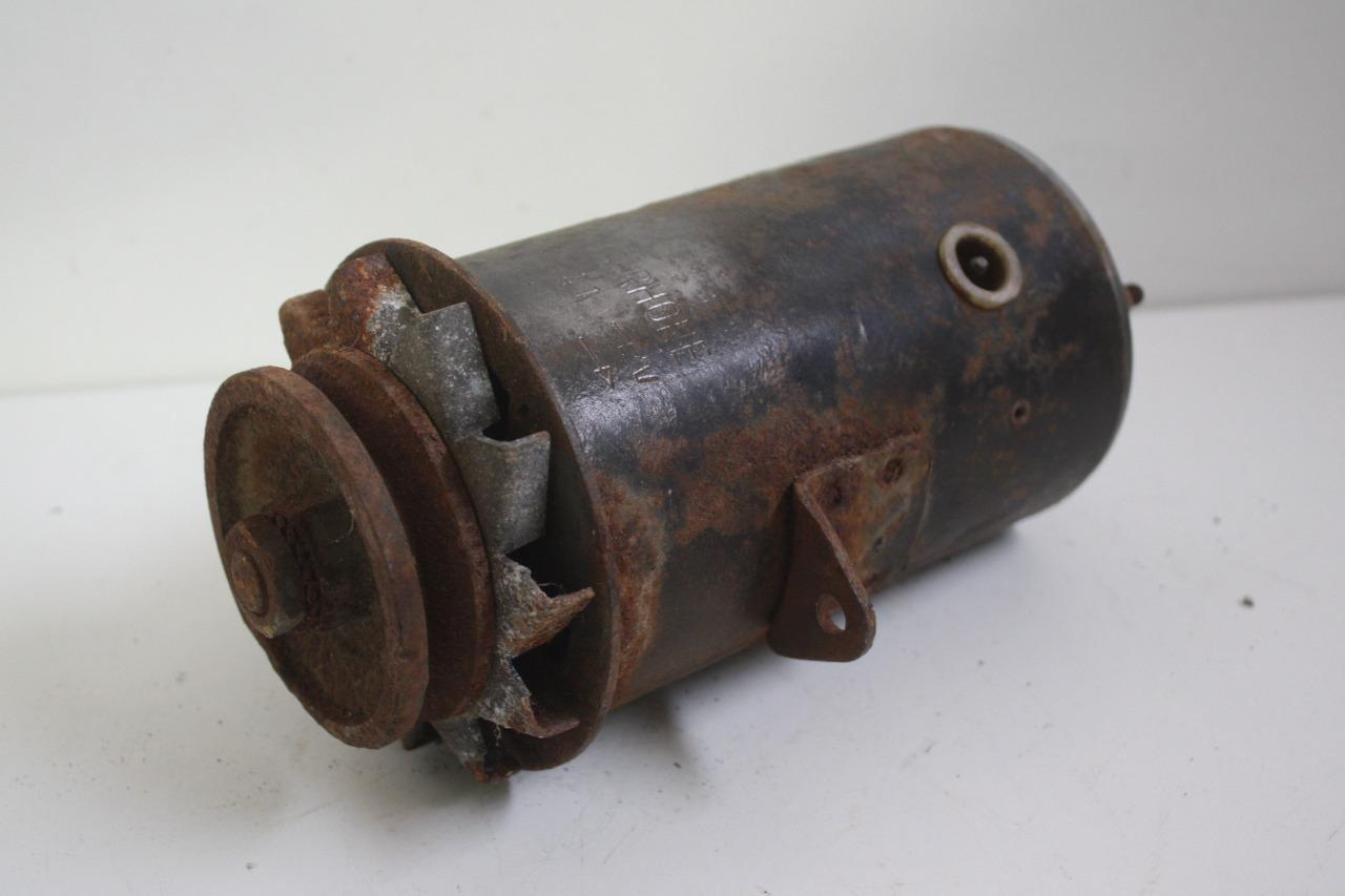 Dynamo Paris Rhone G10C41 G 10 C41 12V Simca 1500 LesAnciennes.com