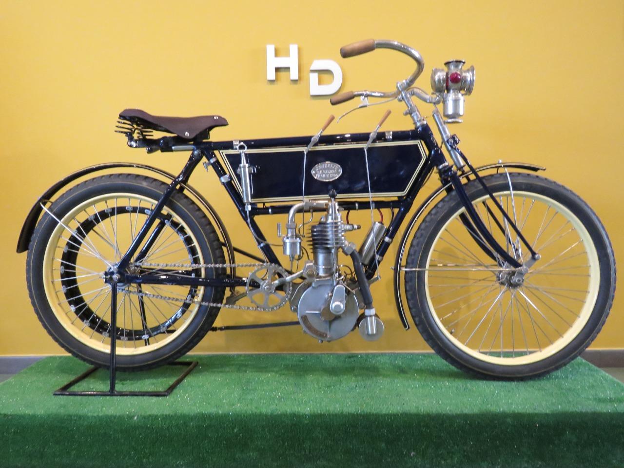 J. QUENTINE J. Quentine - 1908 LesAnciennes.com