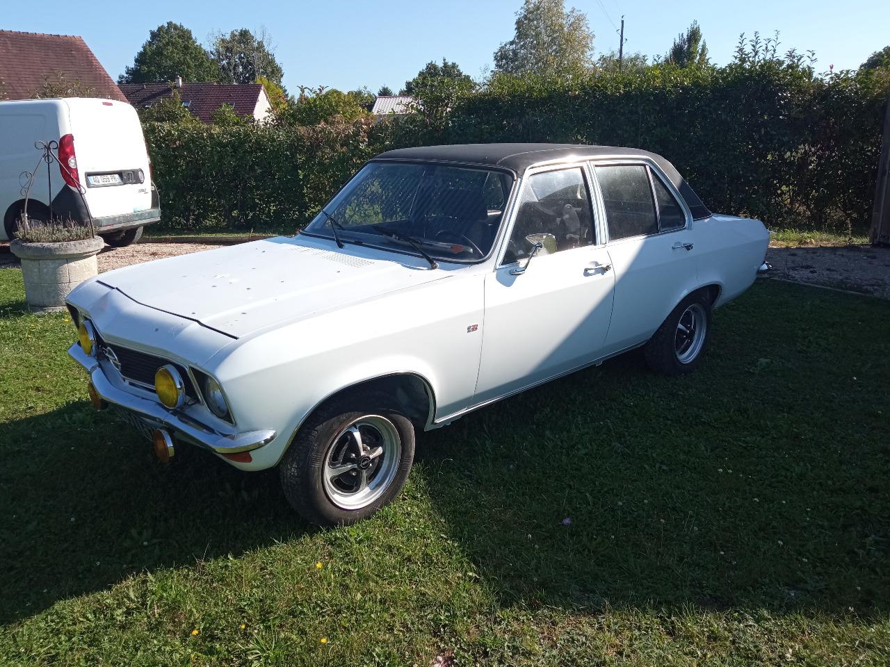 OPEL Ascona A 1.2 SR - 1974 LesAnciennes.com