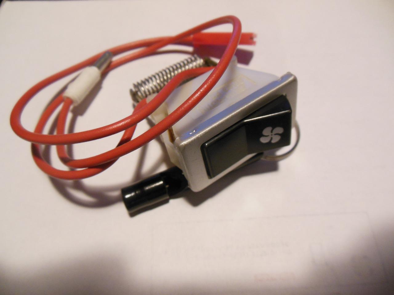 Interrupteur RENAULT 4L (R4L) tous types LesAnciennes.com