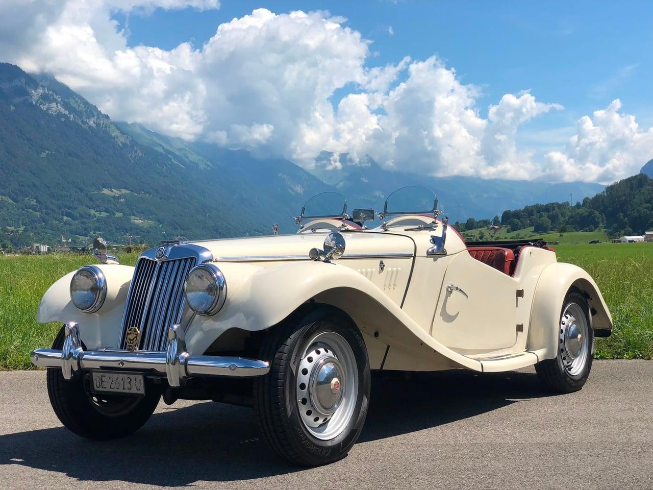1954 MG TF Midget LesAnciennes.com