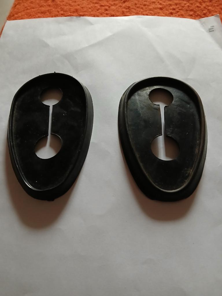 Pièces CITROEN Traction tous modelescapres52 LesAnciennes.com