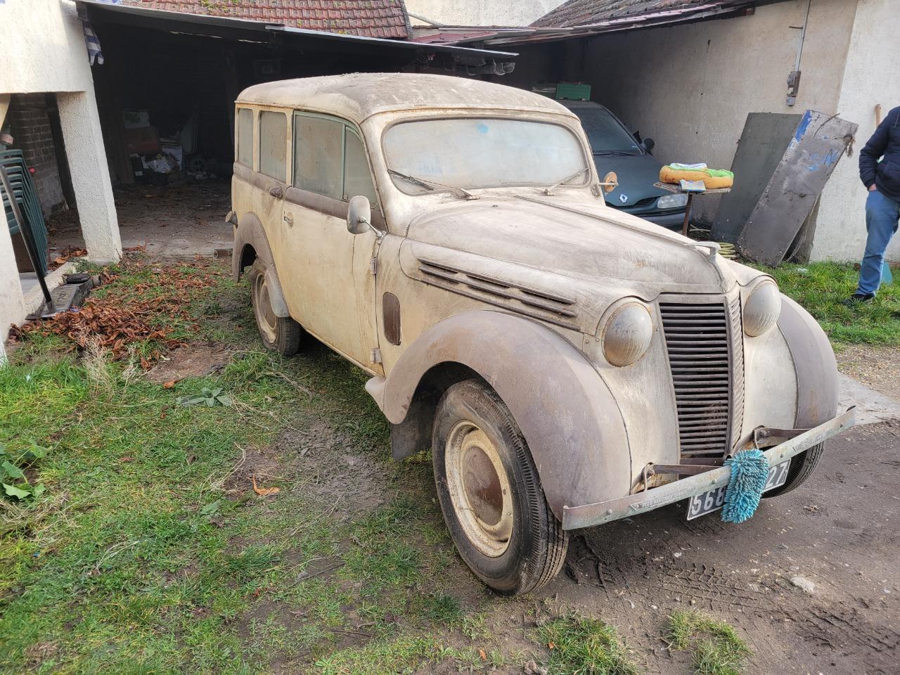 RENAULT Juvaquatre - 1955 LesAnciennes.com
