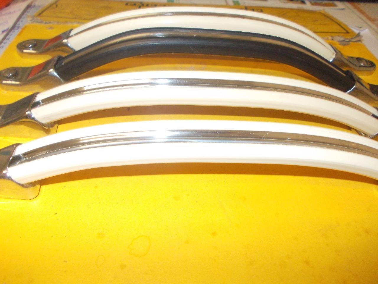 Pièces PEUGEOT Citroen Simca Renault et autres LesAnciennes.com