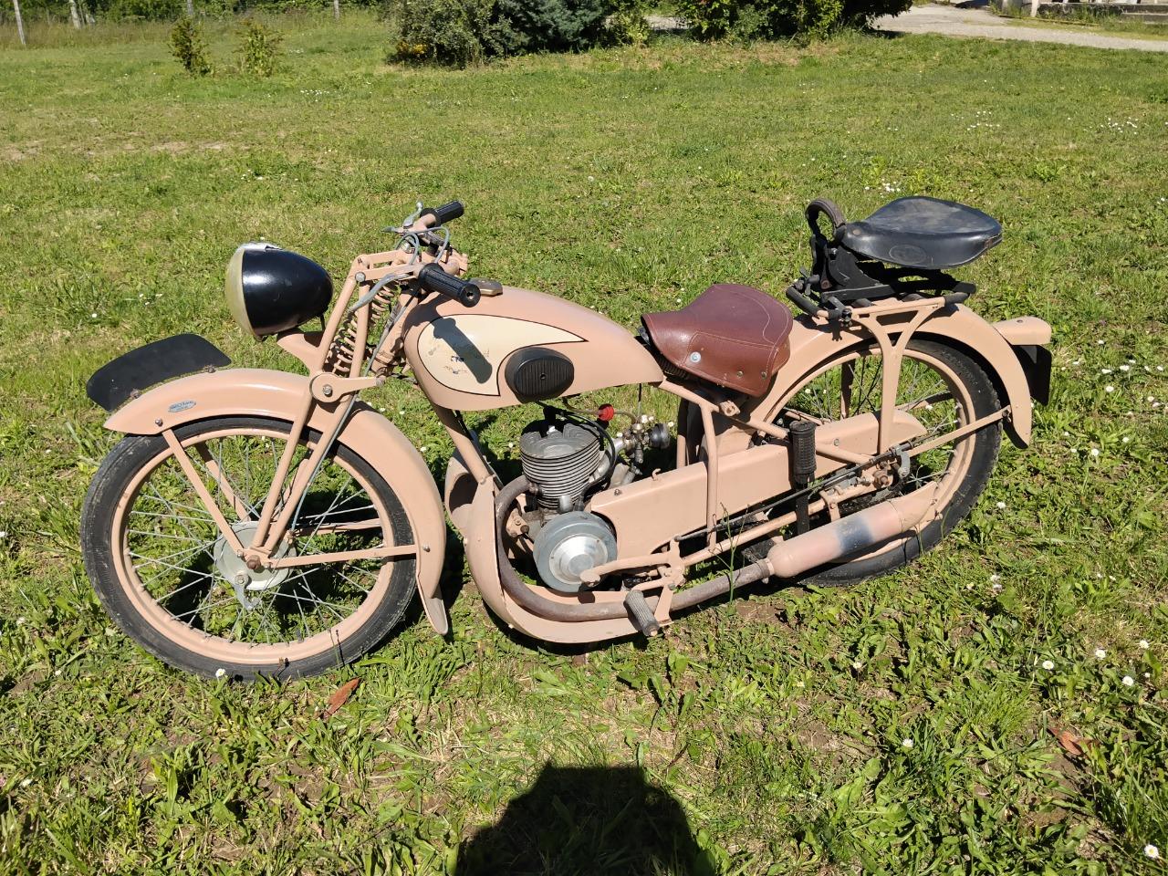 PEUGEOT P55 - 1949 LesAnciennes.com