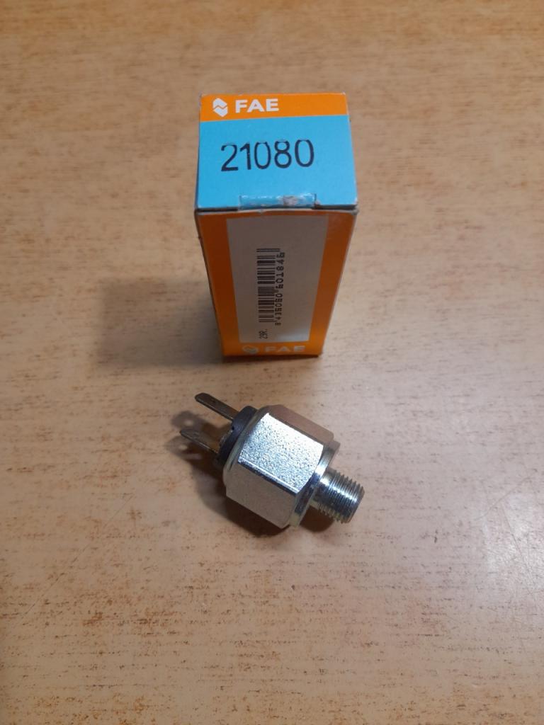 Contacteur feux stop VW coccinelle Audi 80 LesAnciennes.com