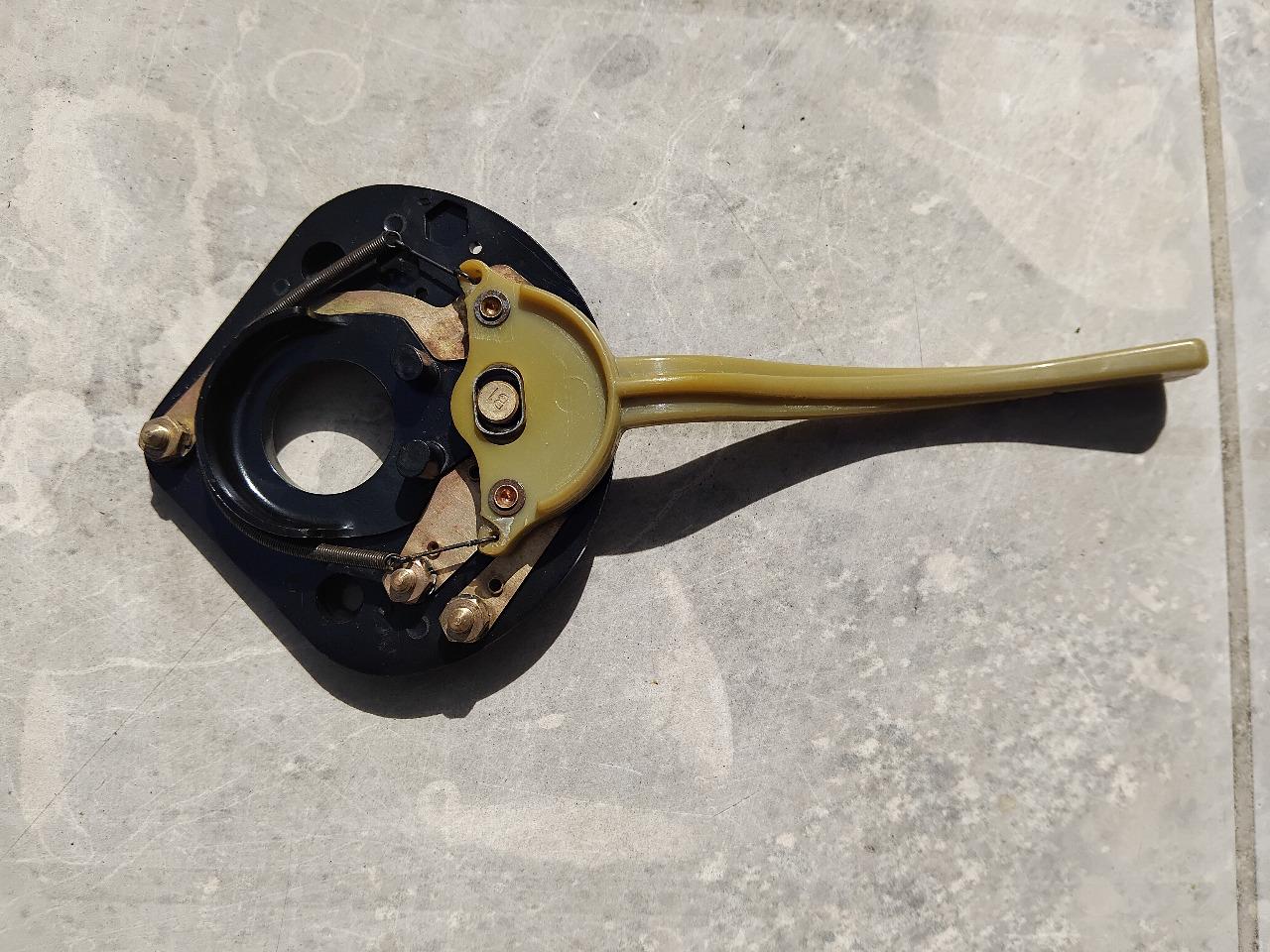 Manettes de clignotants COVIR JAEGER Peugeot 403 LesAnciennes.com