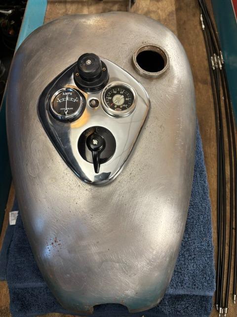 Pièces TRIUMPH speed twin LesAnciennes.com