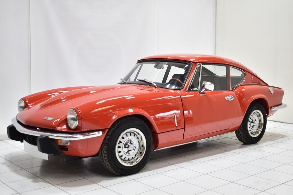 TRIUMPH GT6 MK3 - 1972 LesAnciennes.com