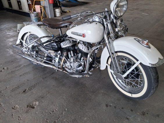 HARLEY DAVIDSON WLA 750 - 1944 LesAnciennes.com
