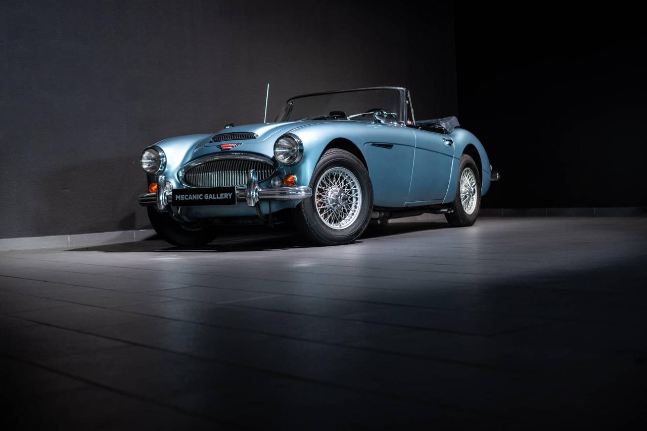 AUSTIN HEALEY 3000 MkIII BJ8 - 1967 LesAnciennes.com