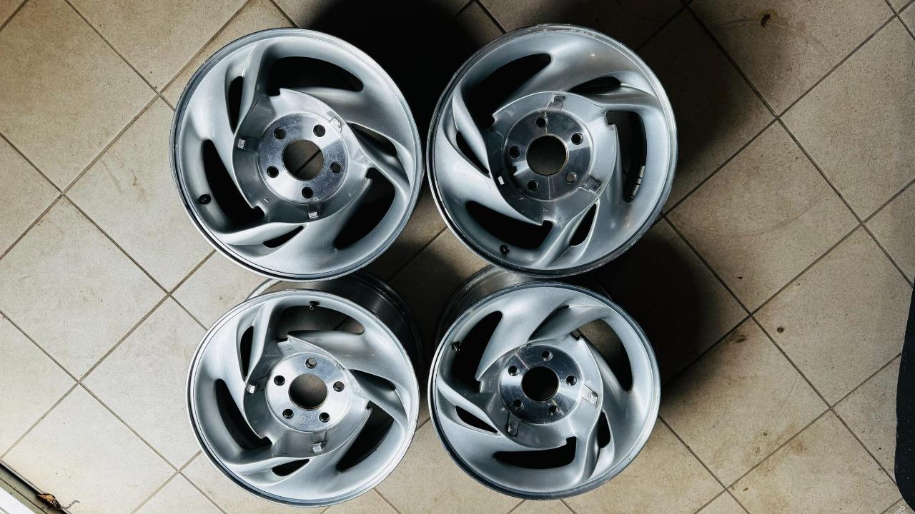Jantes 16' PONTIAC Firebird TRANSAM LesAnciennes.com