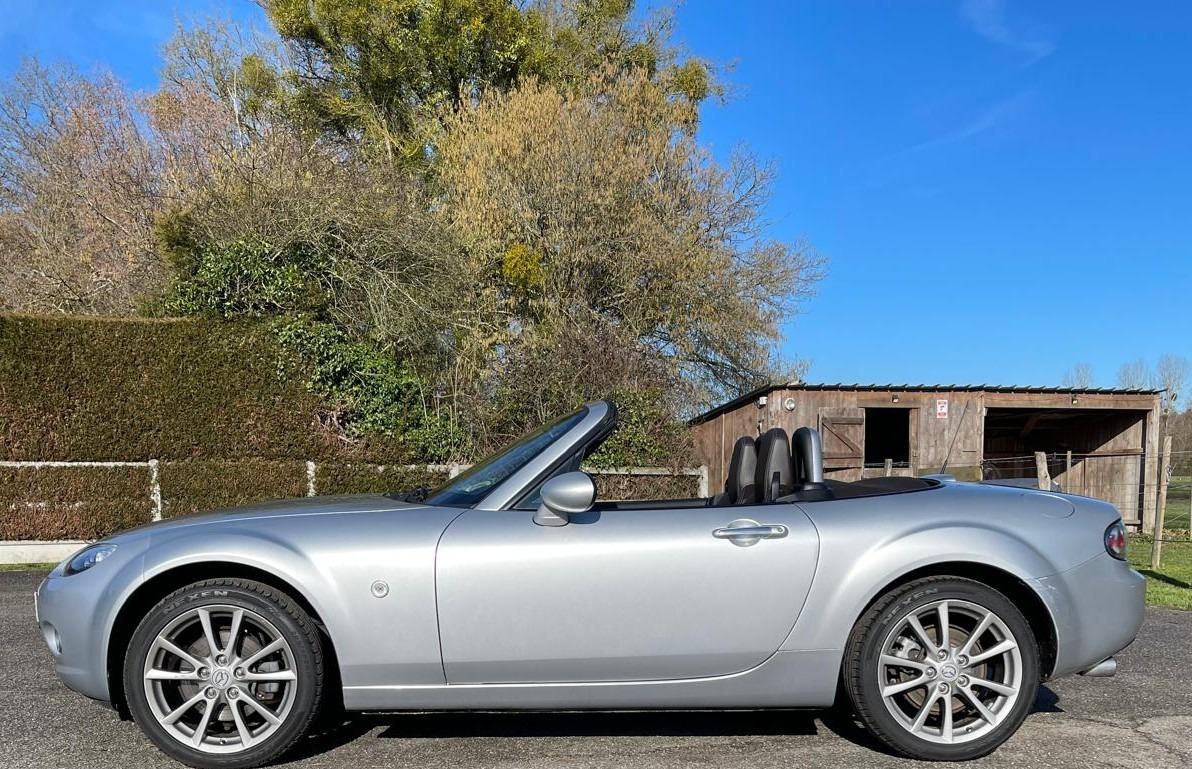 MAZDA MX-5 - 2008 LesAnciennes.com