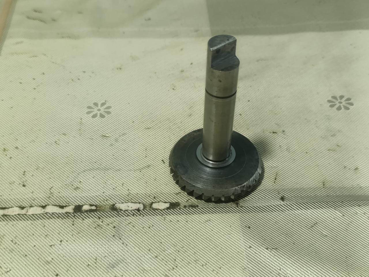 Pignon conique inférieur DUCATI 250 350 450 LesAnciennes.com