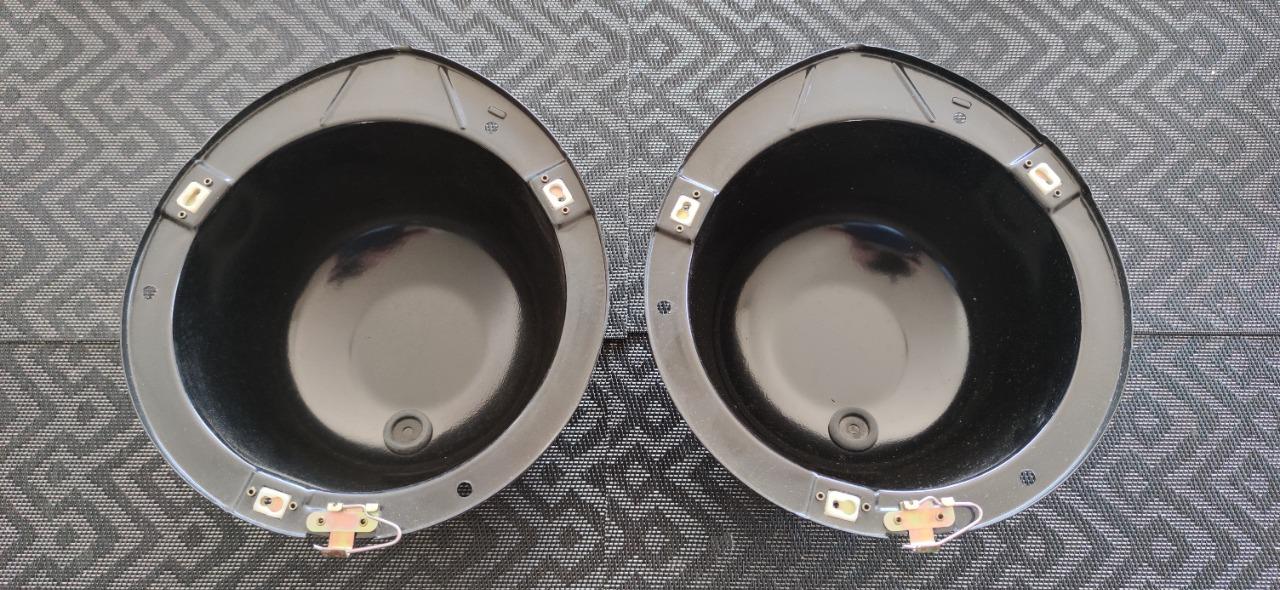 Bols de phares DUCELLIER PEUGEOT 404 LesAnciennes.com