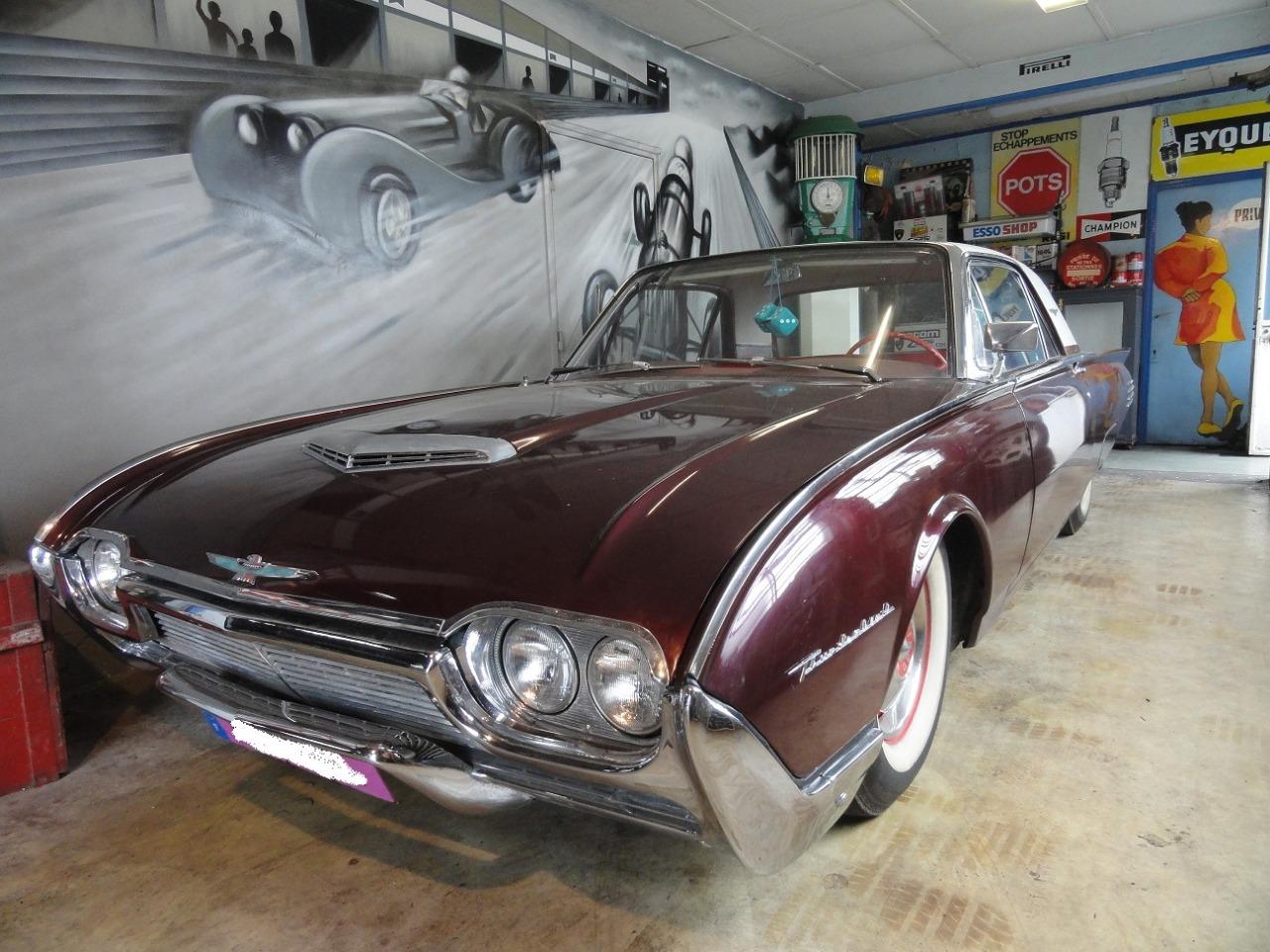FORD Thunderbird - 1961 LesAnciennes.com