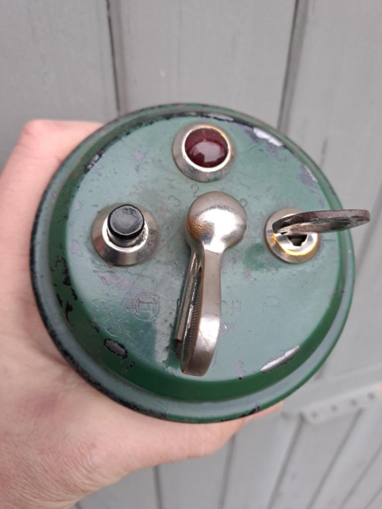 Commutateur BUGATTI inconnu LesAnciennes.com