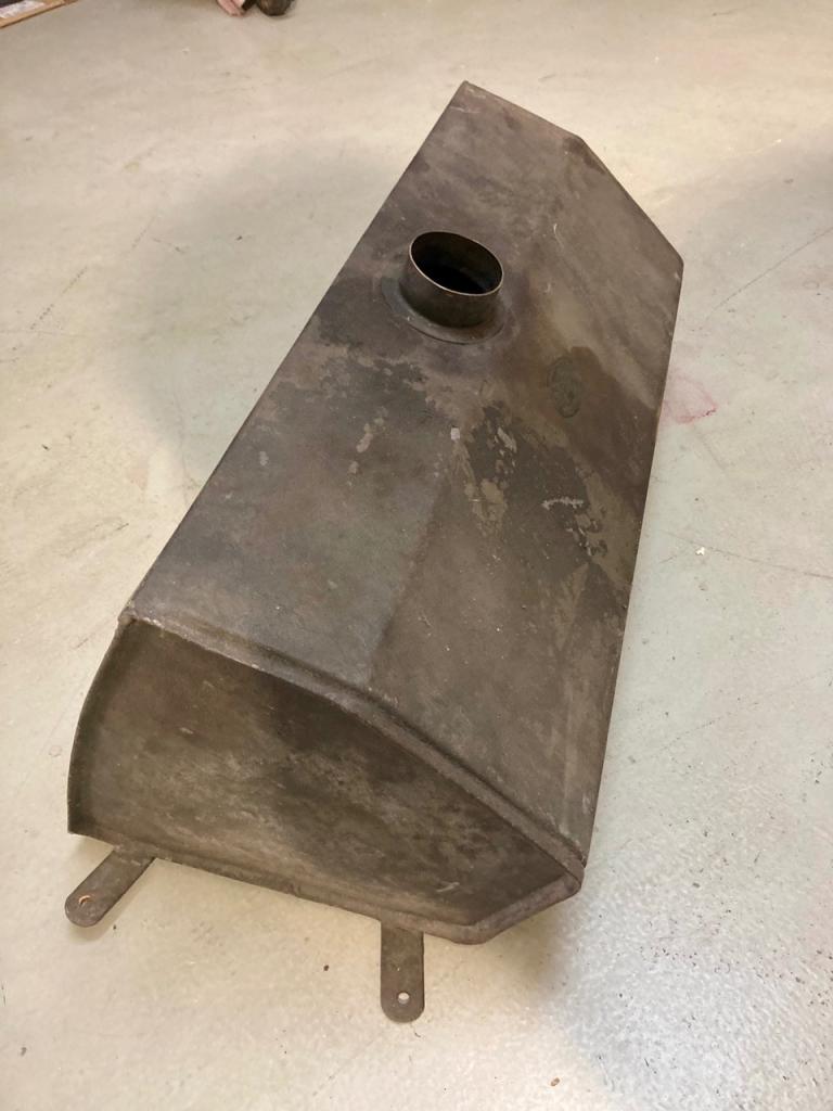 Réservoir essence Liotard Frères LesAnciennes.com