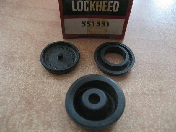 551331 NECESSAIRE EMETTEUR EMBRAYAGE SIMCA 1000 LesAnciennes.com