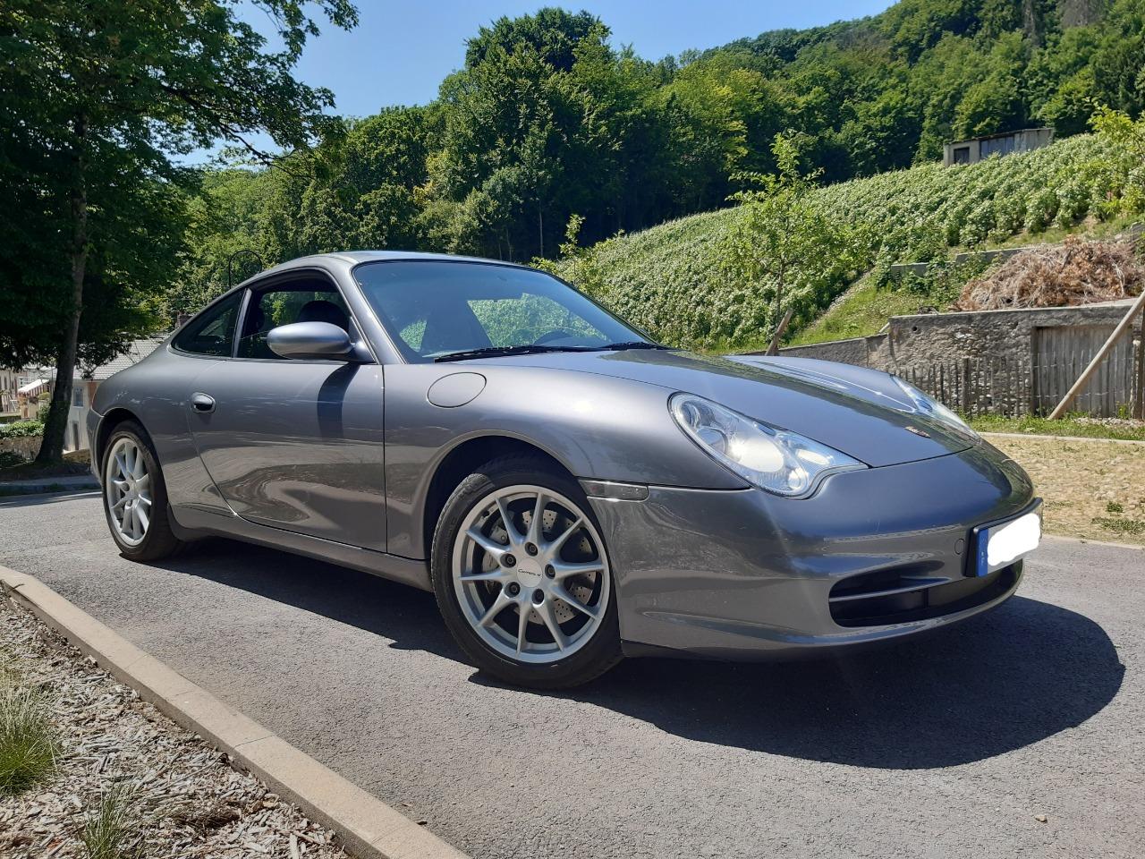 PORSCHE 911 996 Carrera 4 - 2004 LesAnciennes.com