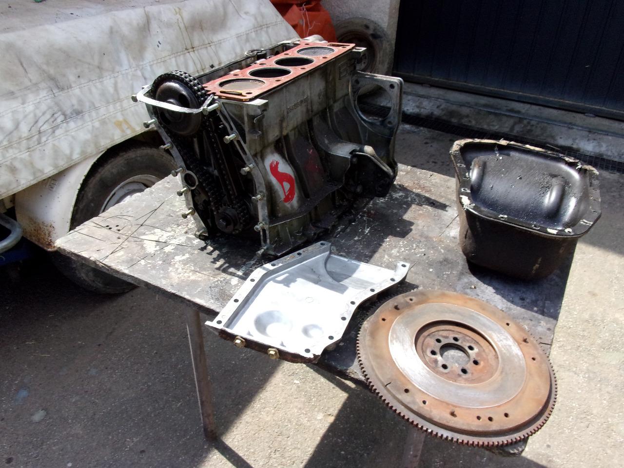 Bas moteur RENAULT 16 (R16) LesAnciennes.com