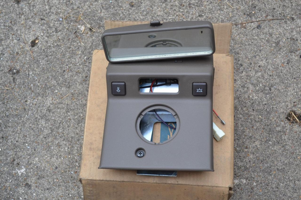 Console rétro intérieur CITROEN C25 LesAnciennes.com