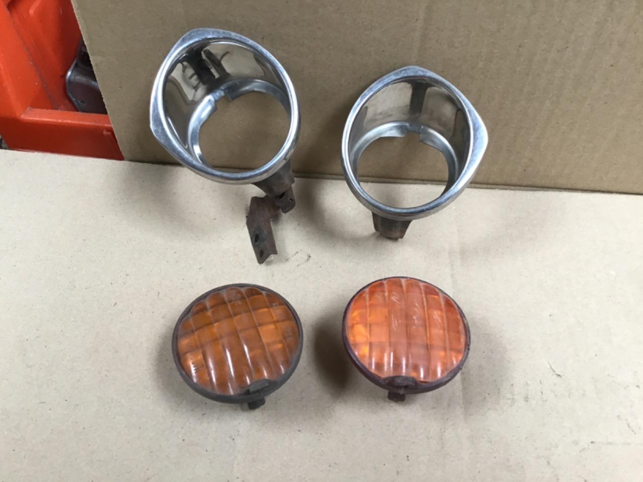 CLIGNOTANTS ARRIÈRES CITROEN DS/ID LesAnciennes.com