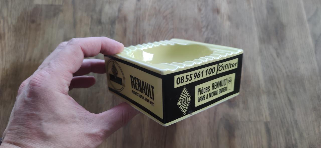 Cendrier faïence RENAULT 4 5 6 8 10 12 15 16 17 LesAnciennes.com