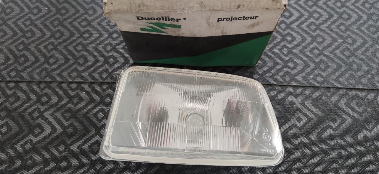 Phare ducellier gauche neuf RENAULT 5 (R5) LesAnciennes.com