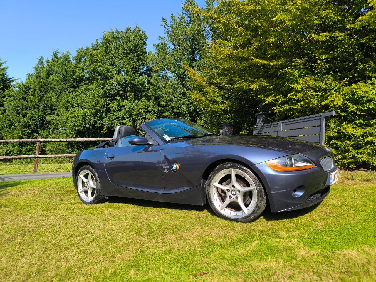 BMW Z4 cabriolet e85 bva Type E85 - 2005 LesAnciennes.com