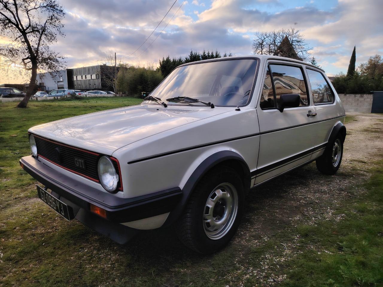 VOLKSWAGEN Golf - 1982 LesAnciennes.com