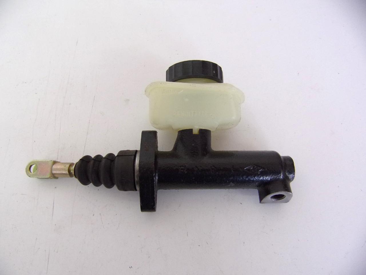 EMETTEUR D'EMBRAYAGE AVEC BOCAL - ALFA ROMEO LesAnciennes.com