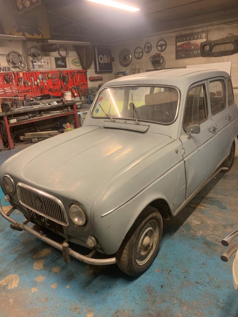RENAULT 4 (R4) Berline - 1962 LesAnciennes.com