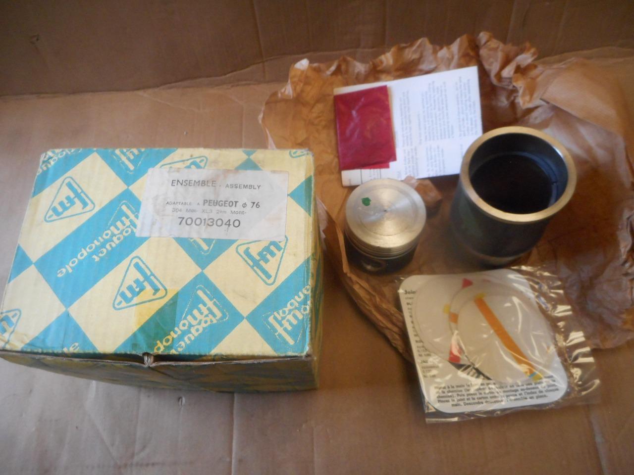 Jeu de chemise-pistons neufs de PEUGEOT 304 LesAnciennes.com