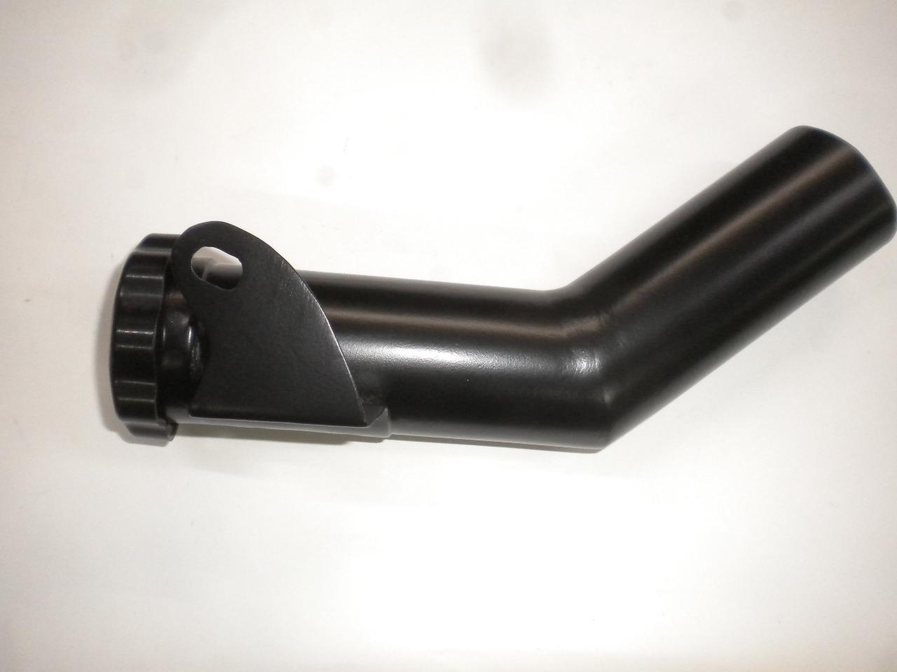 Goulotte de remplissage d'essence r8 gordini LesAnciennes.com