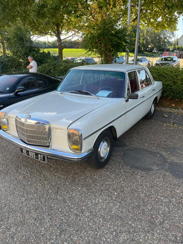 MERCEDES 220 W115 - 1969 LesAnciennes.com