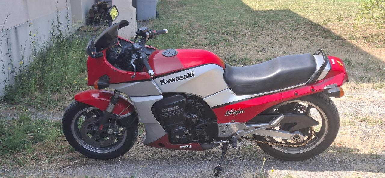 KAWASAKI Z900 ZX 900 A1 Ninja - 1985 LesAnciennes.com