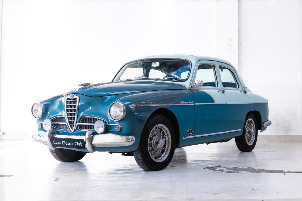 ALFA ROMEO 1900 Super Bicolore Mille Miglia - 1956 LesAnciennes.com