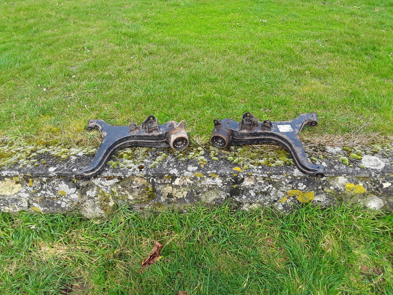 Bras de suspension MATRA Murena 1600 LesAnciennes.com