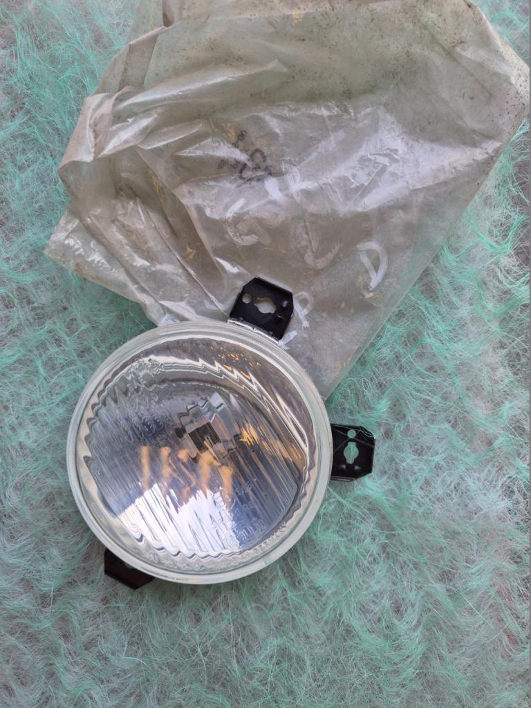 Optique de phare neuf pour VOLKSWAGEN Golf LesAnciennes.com