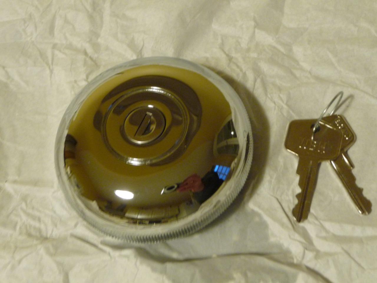 Bouchon réservoir d'essence JAGUAR Type E 4,2 L LesAnciennes.com