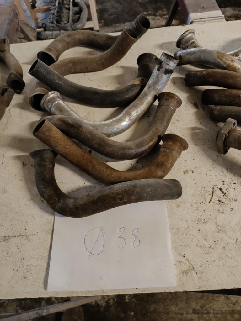 Tubulure d'admission diamètre 36 LesAnciennes.com