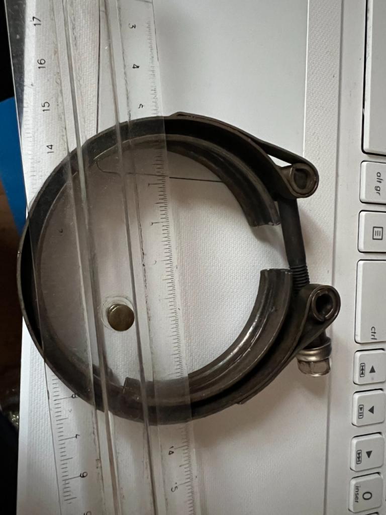 Système échappement ASTON MARTIN V8 GT4 LesAnciennes.com