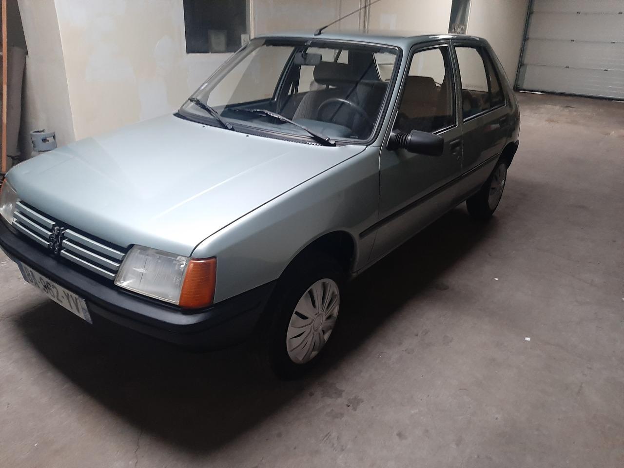 PEUGEOT 205 320 - 1990 LesAnciennes.com