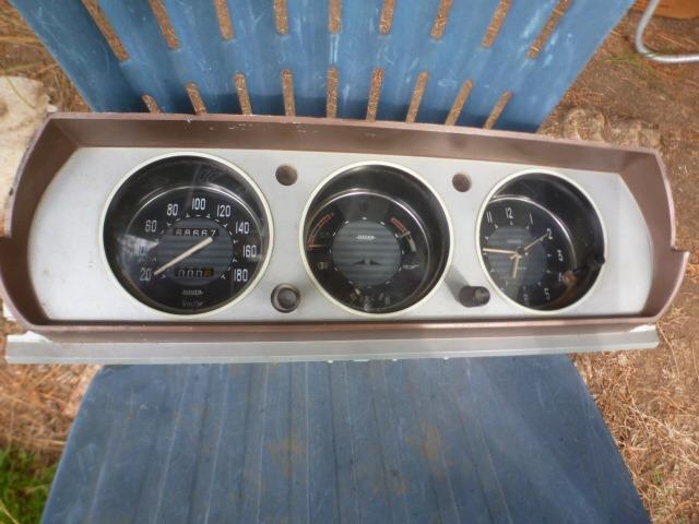 PEUGEOT 504:Instruments ,compteur et jauges:JAEG LesAnciennes.com